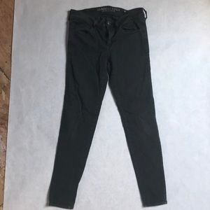 AEO super stretch jegging army green